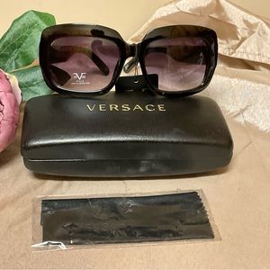 Versace 19V69 Sportivo Like New Black Sunglasses